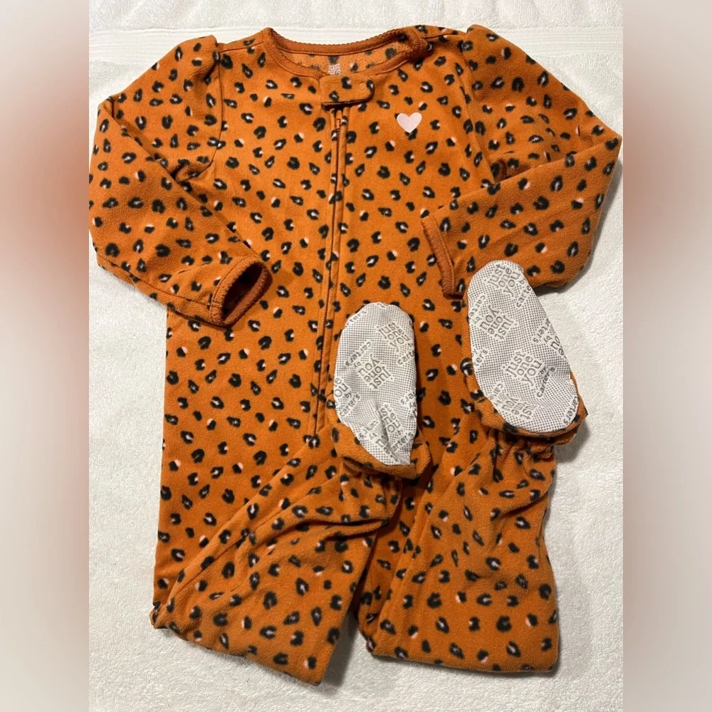 Just one you 3T footed fleece soft warm zipper pajamas
